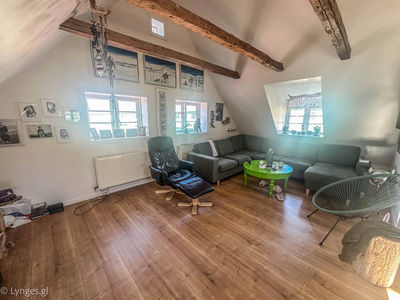 Будинок, 1927 м², 321 000$ — FAKTOR